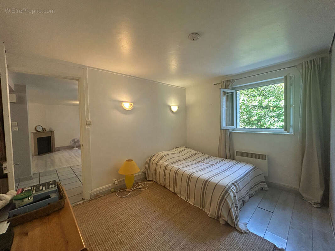 Appartement à GUILHERAND-GRANGES