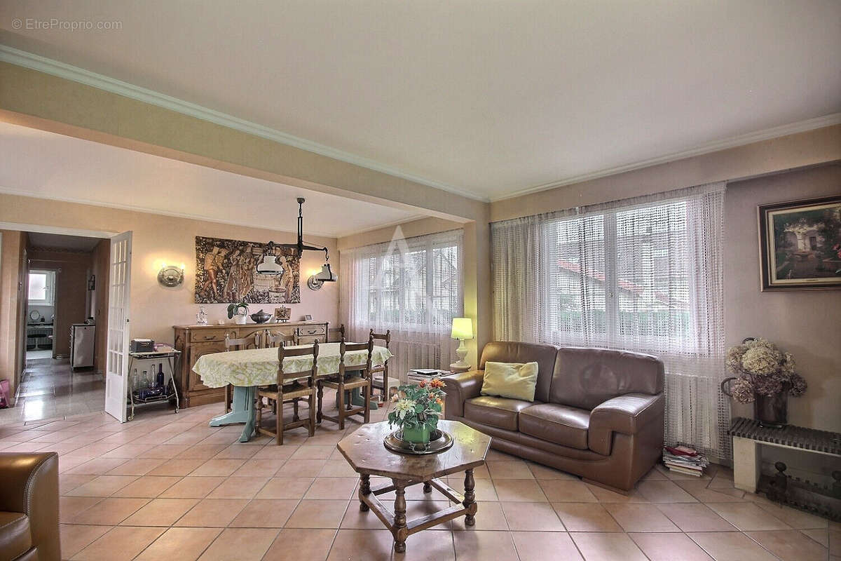 Maison à CONFLANS-SAINTE-HONORINE