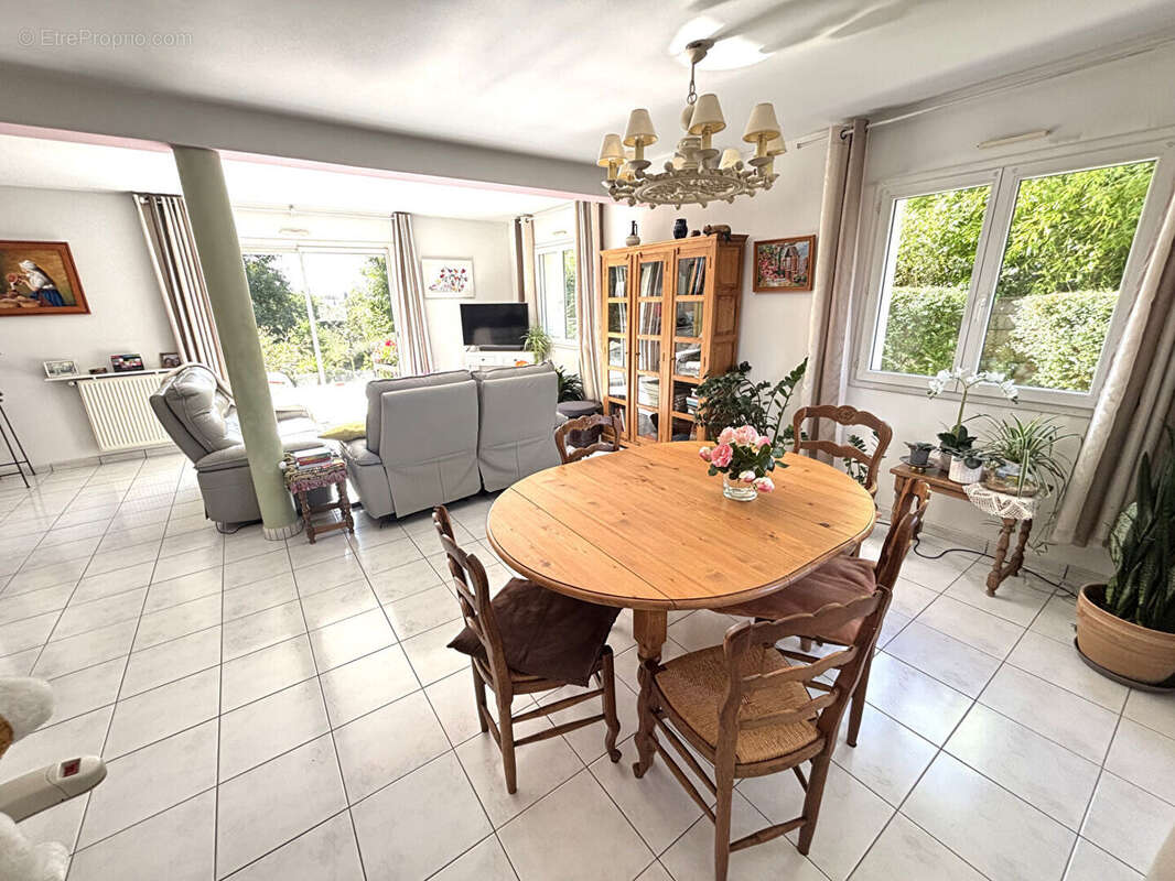 Maison à PONT-L&#039;EVEQUE