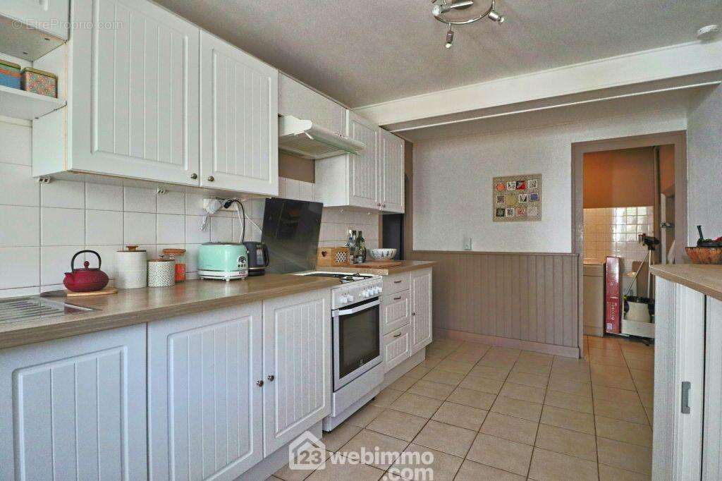 Aménagée et équipée, elle est fonctionnelle. - Maison à CIVRAY