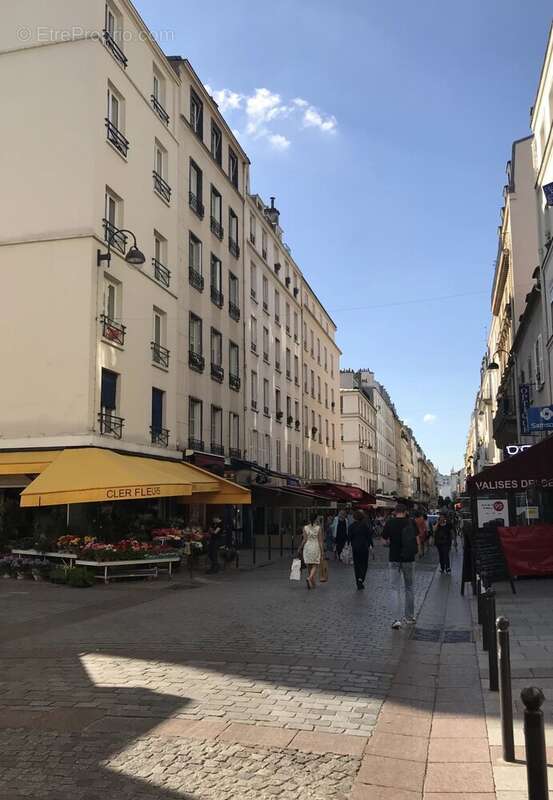 Appartement à PARIS-7E