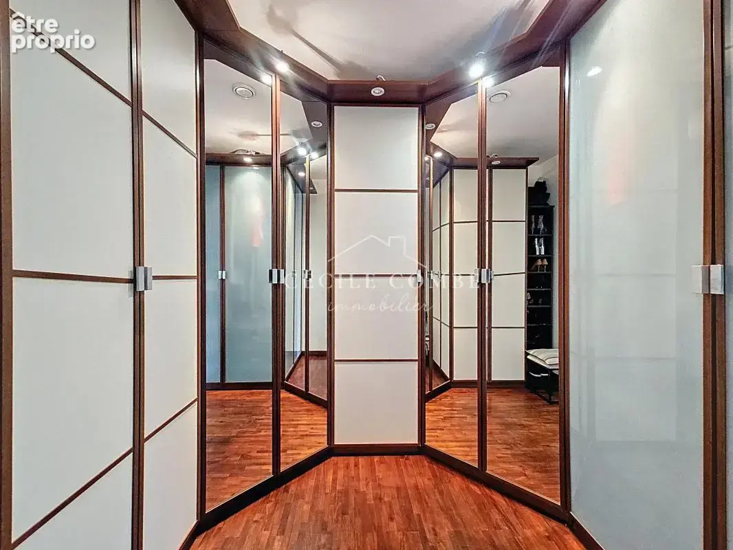Maison 5 pièces 129 m² à vendre à Saint-Laurent-De-Mure (69720) - photo 13
