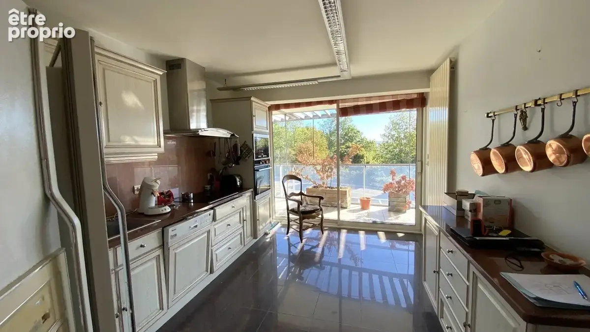 Appartement 5 pièces 130 m² à vendre à Rodez (12000) - photo 4