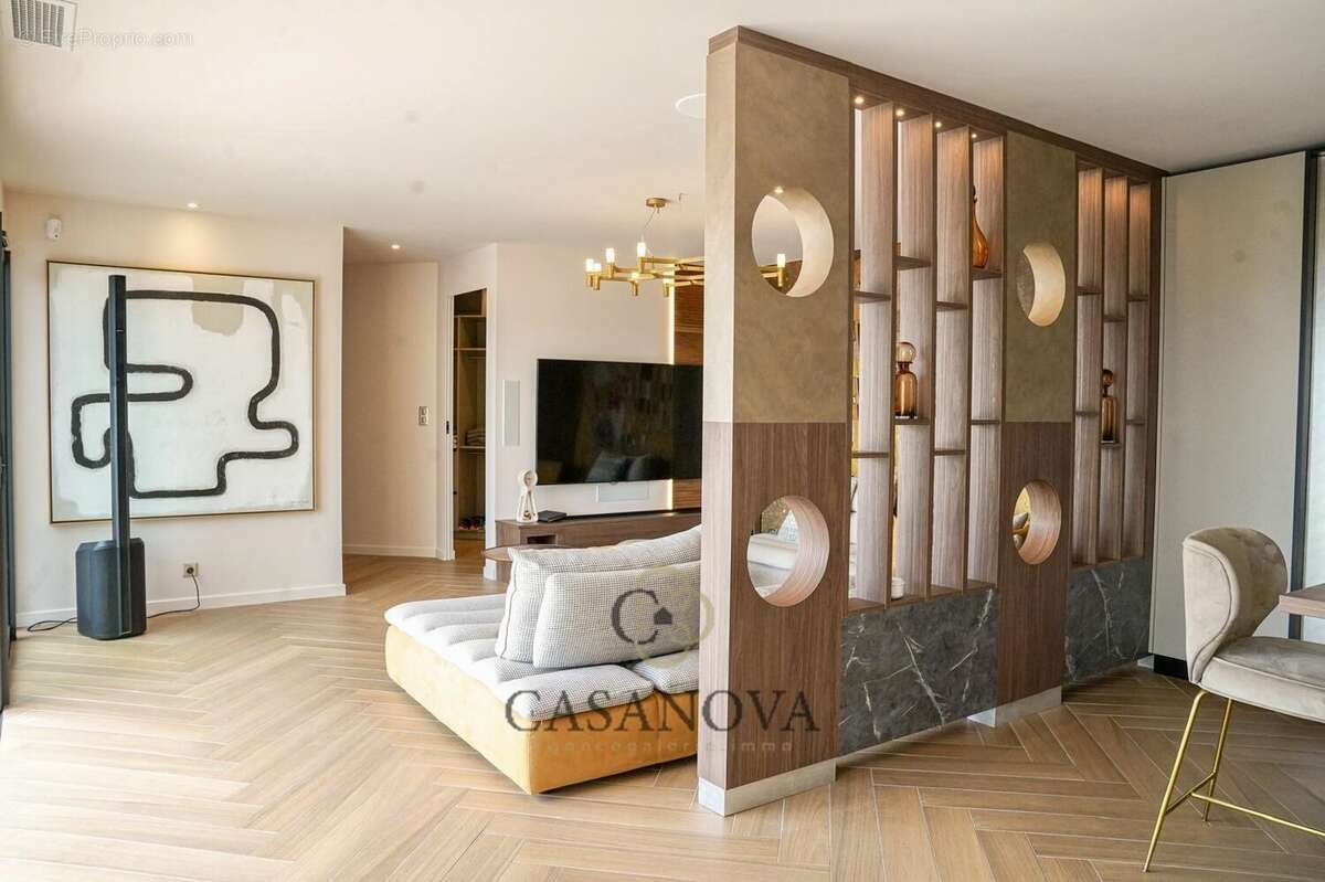 Villa contemporaine surplombant les étangs - photo 7