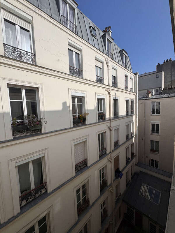 Appartement à PARIS-19E