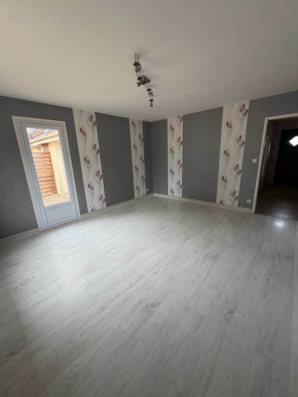 Maison à Pierrefitte/Loire - photo 10