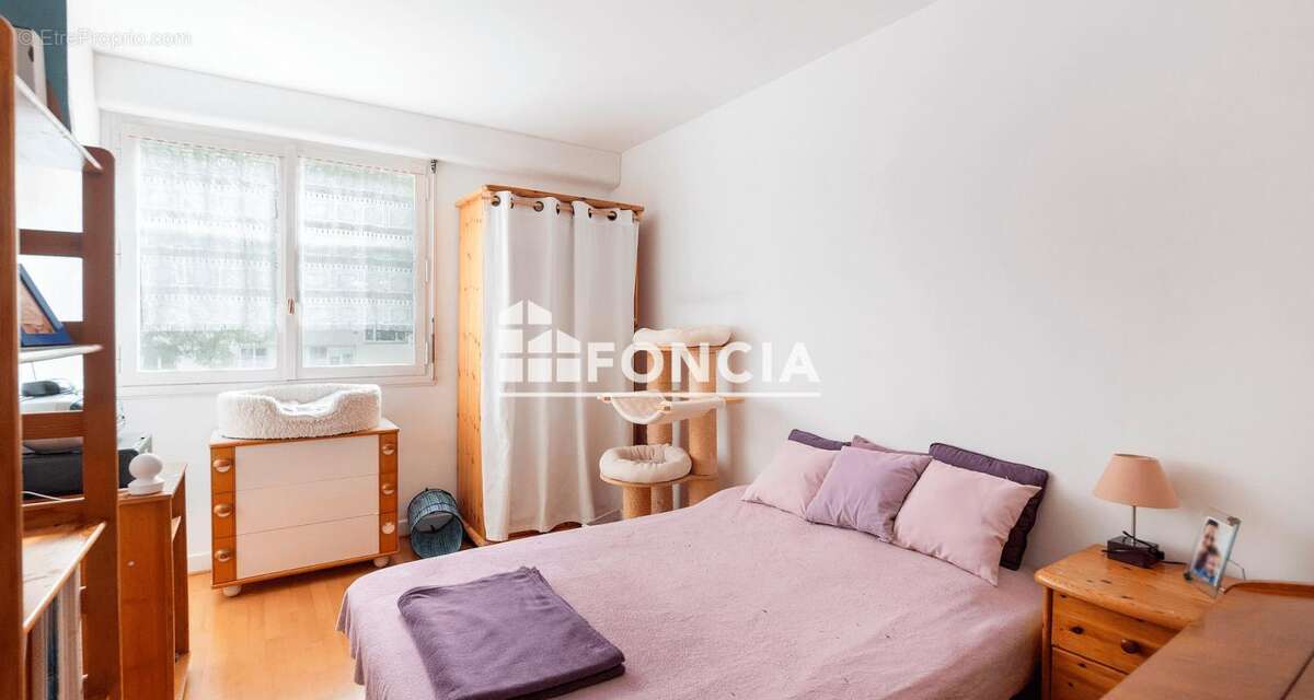 Appartement à SAINT-MICHEL-SUR-ORGE
