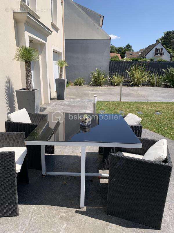 Maison à QUINCY-VOISINS