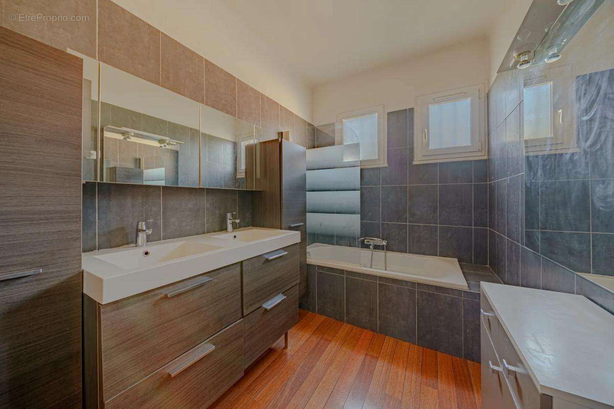 Maison à MARSEILLE-15E