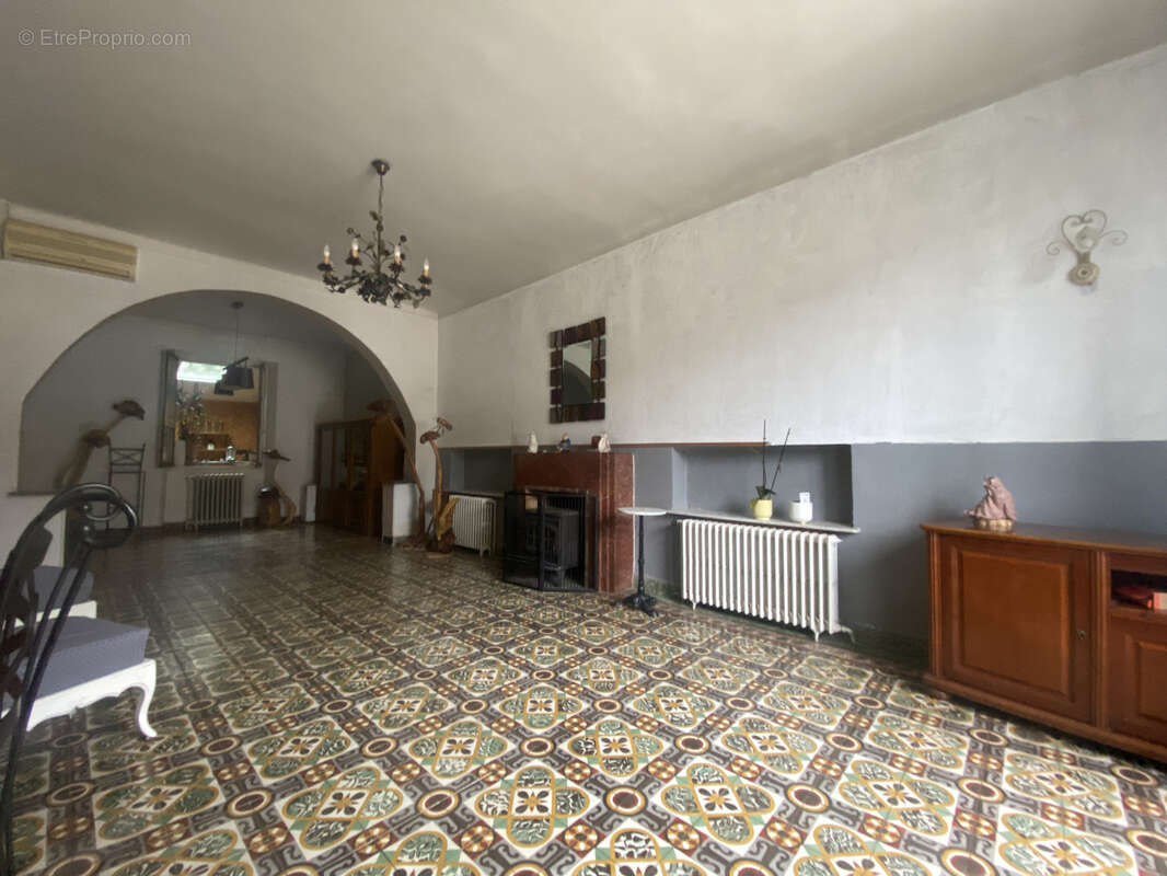 Maison à BRANOUX-LES-TAILLADES