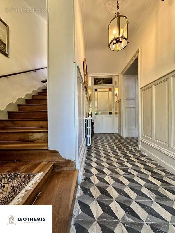 Maison à SAINT-JEAN-D&#039;ANGELY