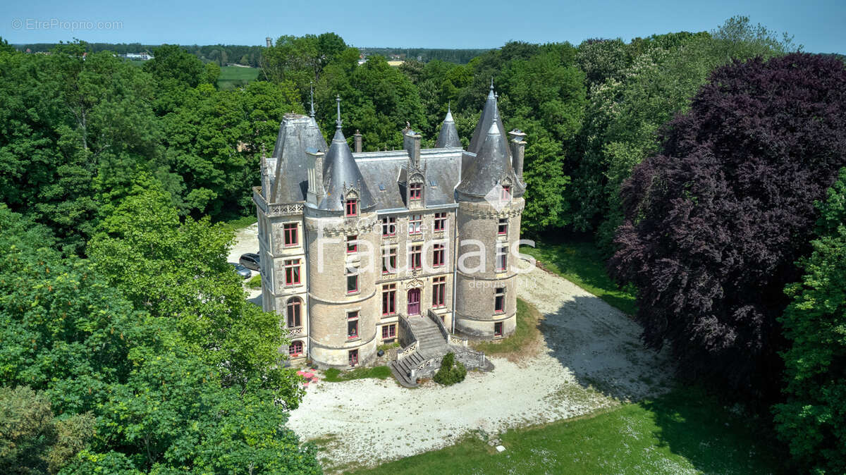 Maison à PICAUVILLE