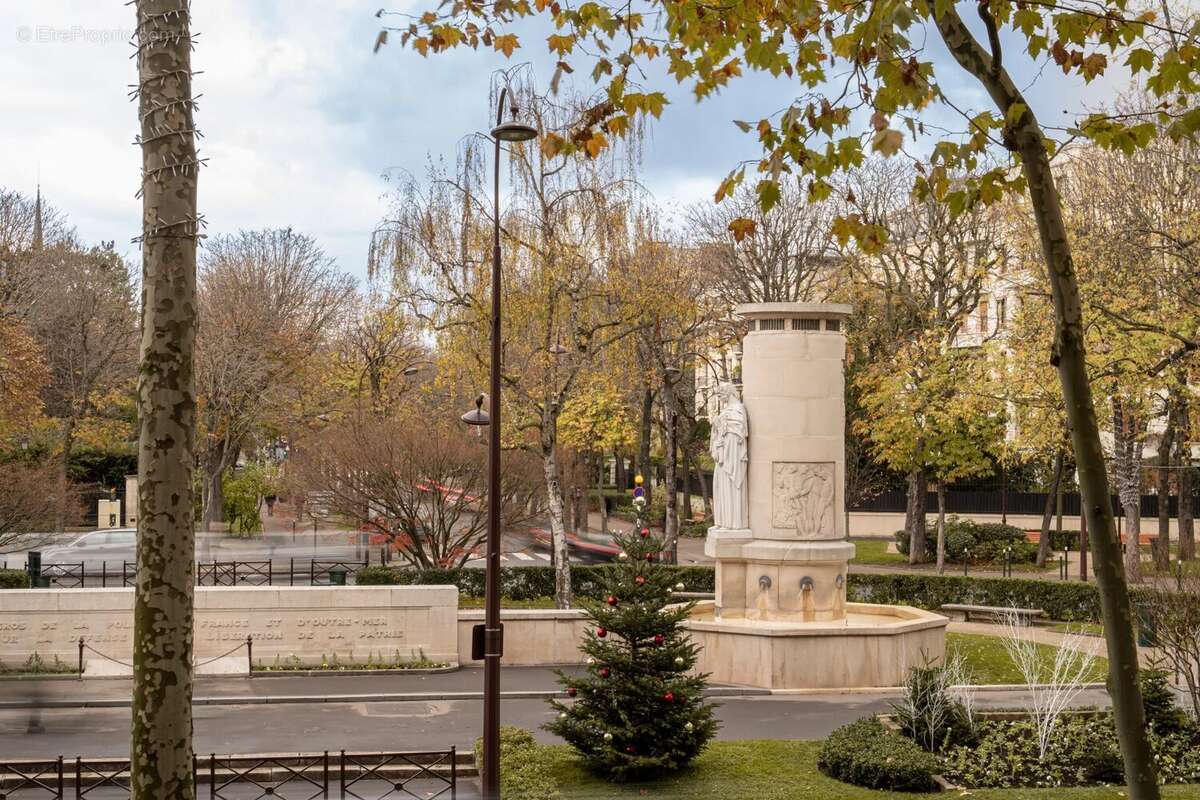 Appartement à NEUILLY-SUR-SEINE