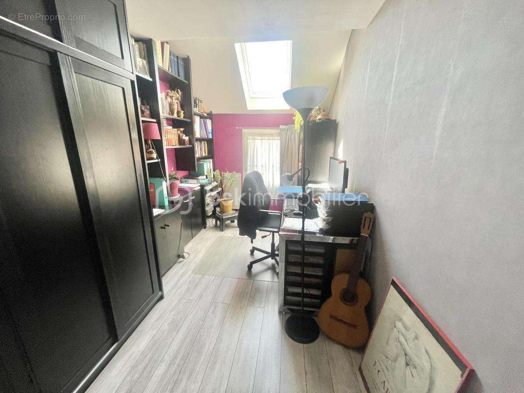 Appartement à BEAUCHAMP