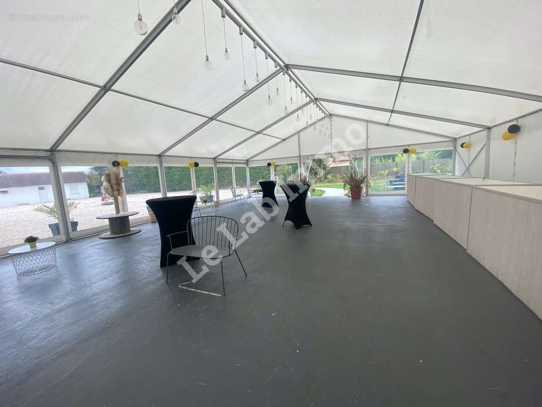 Commerce à OCTEVILLE-SUR-MER