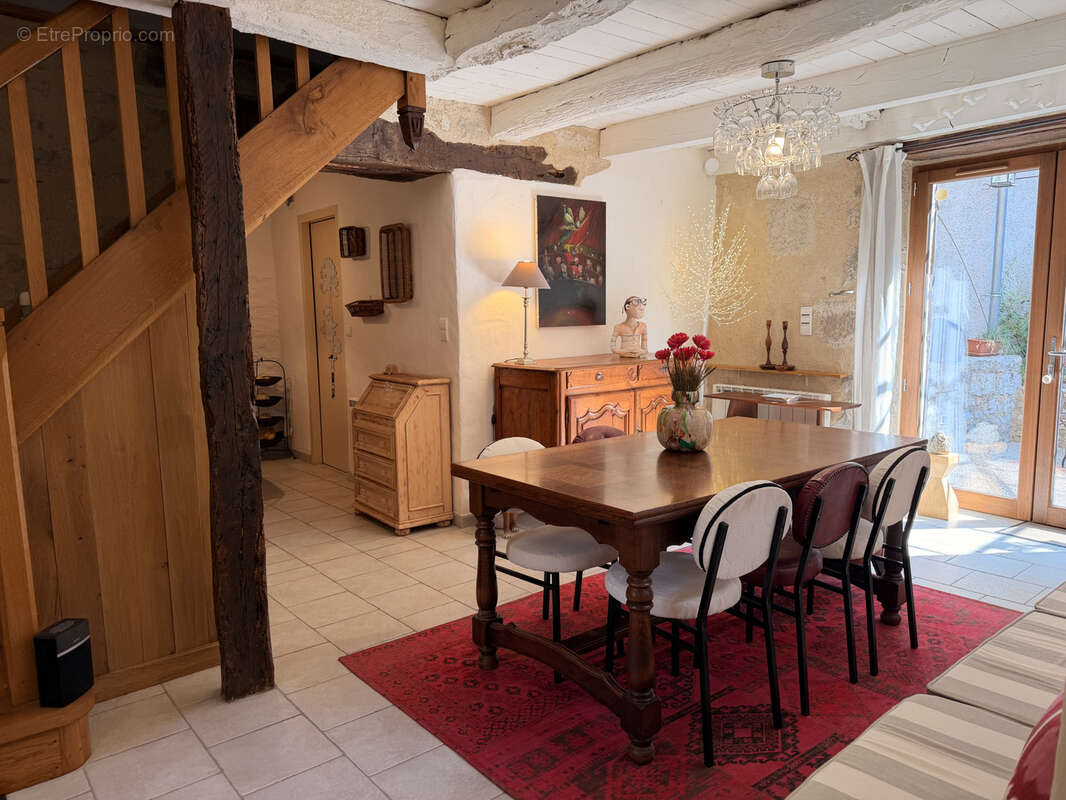 Maison en pierre avec cour au centre de Cajarc - photo 6