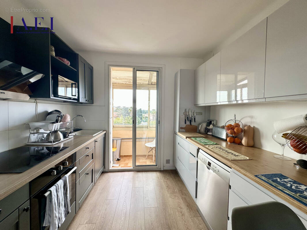 Appartement à SIX-FOURS-LES-PLAGES