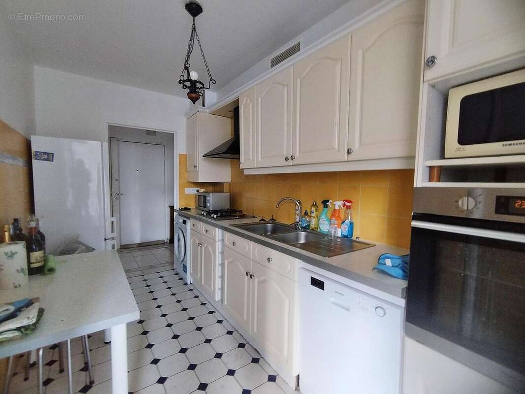   - Appartement à NICE