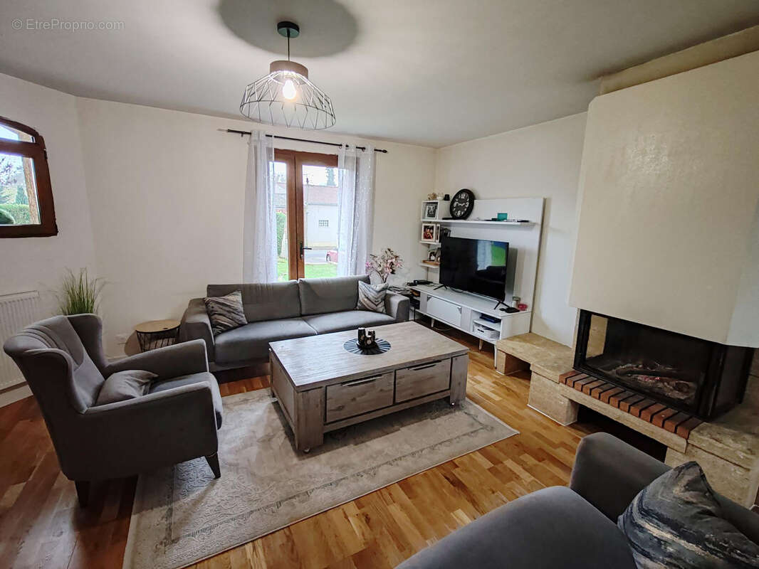 Maison à CREPY-EN-VALOIS