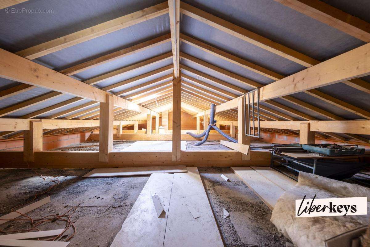 Maison à SAINT-CLAR-DE-RIVIERE