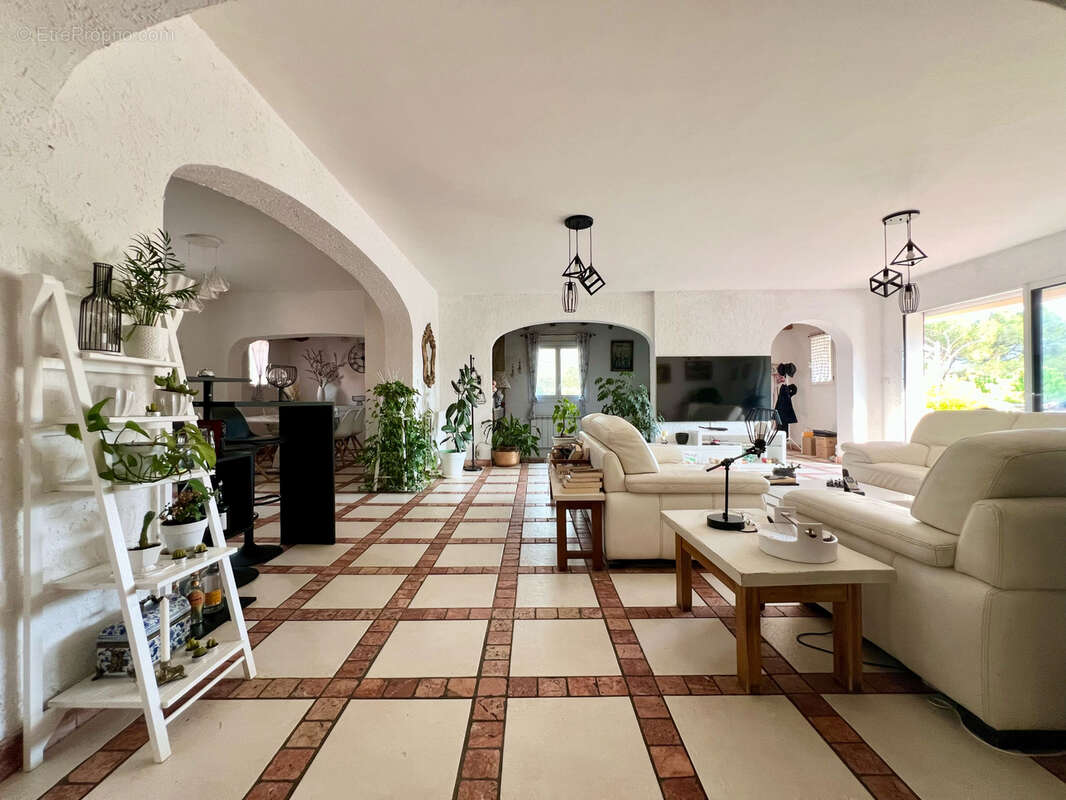 Maison à LA DESTROUSSE