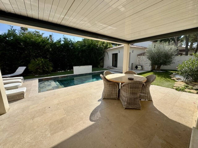 Maison à EGUILLES