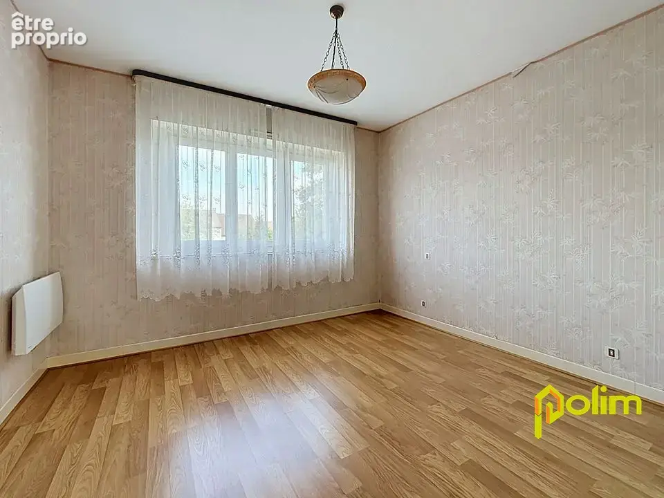 pavillon indépendant F6 sur sous sol à rafraichir - photo 5