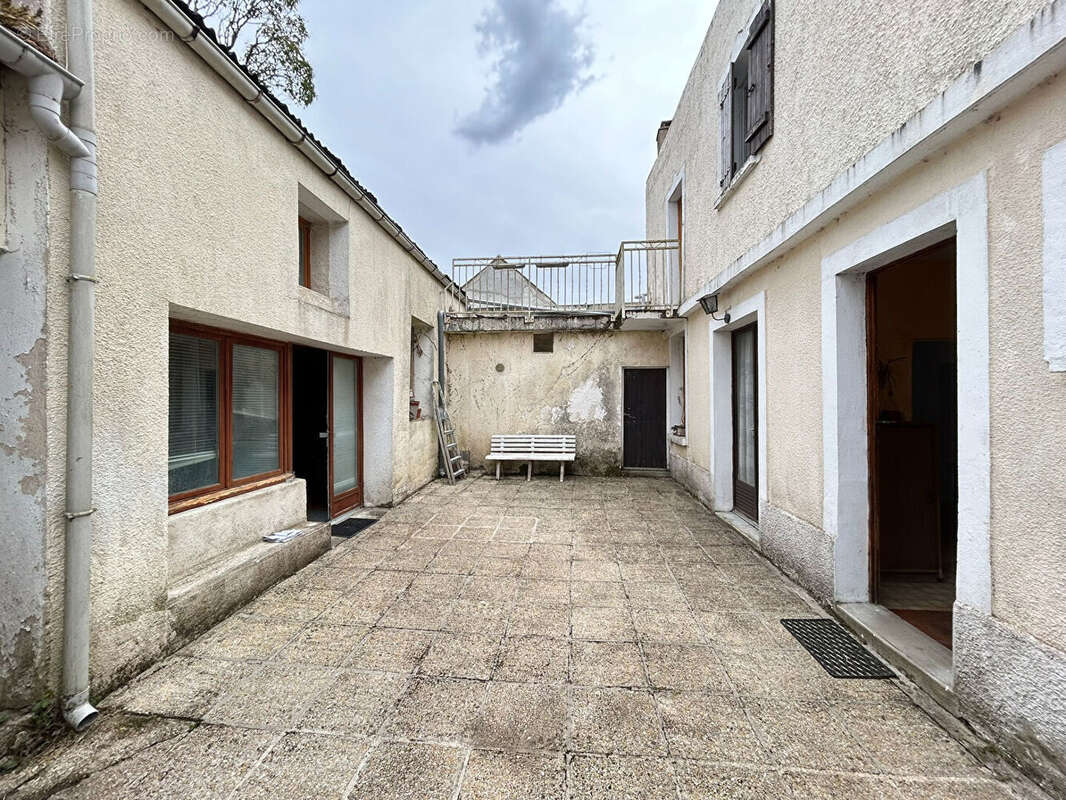 Maison à RECLOSES