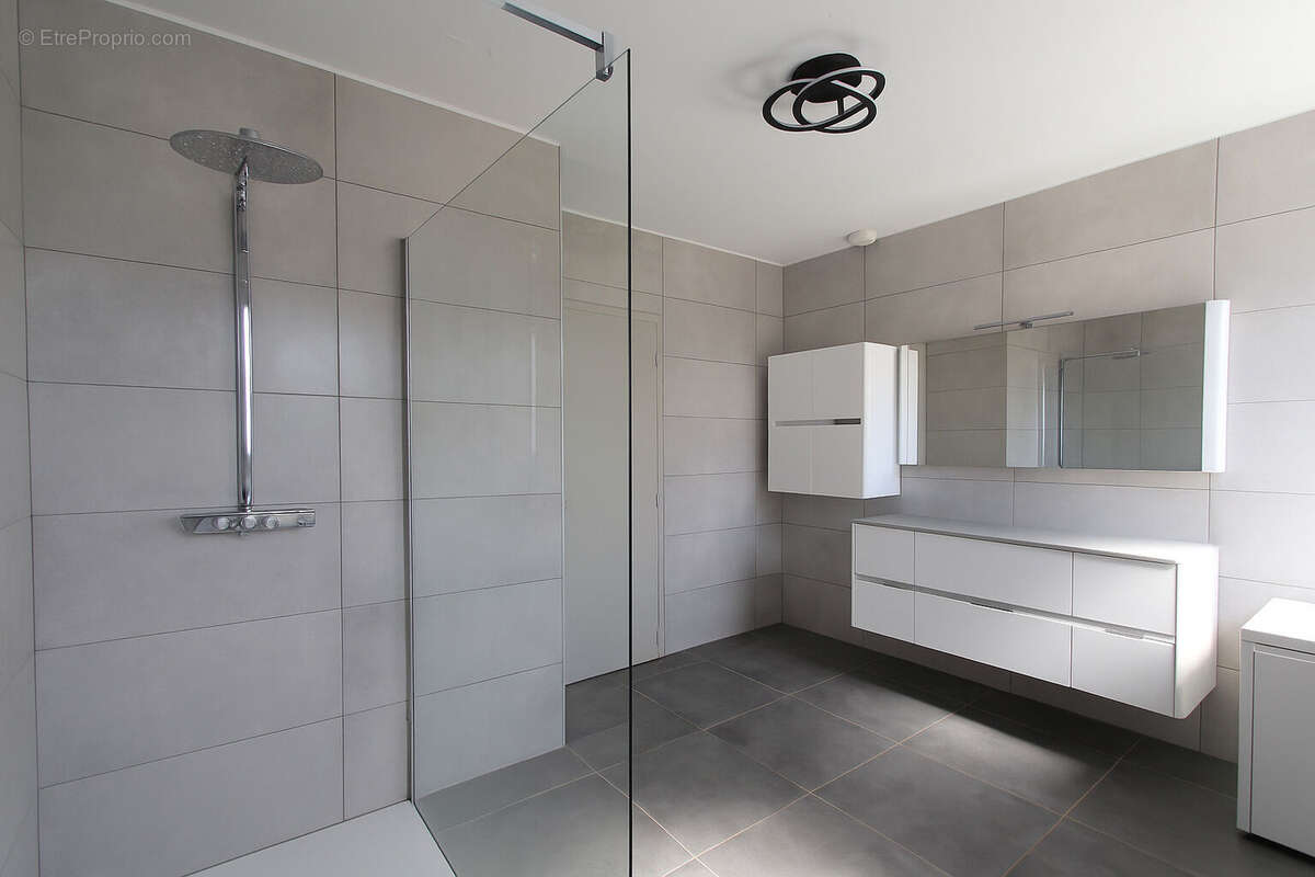 Maison avec grande parcelle de terrain - photo 9