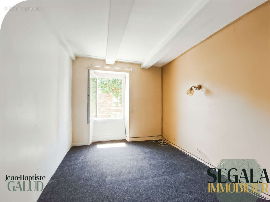 Maison de village de 82 m2 avec deux chambres, jardin et vue dégagée - photo 8