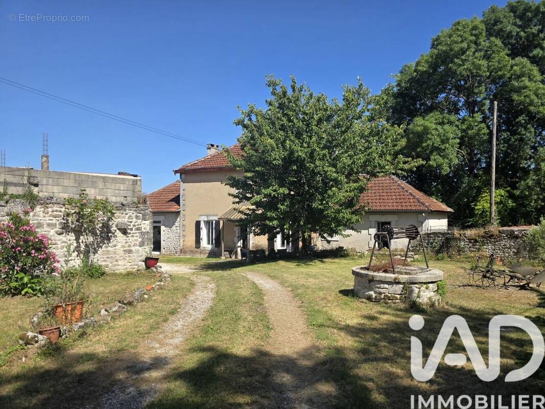 Photo 1 - Maison à ANVILLE