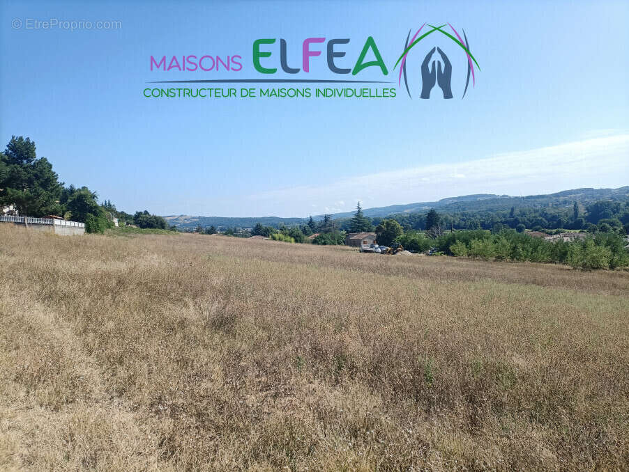 Terrain à CHARMES-SUR-L'HERBASSE