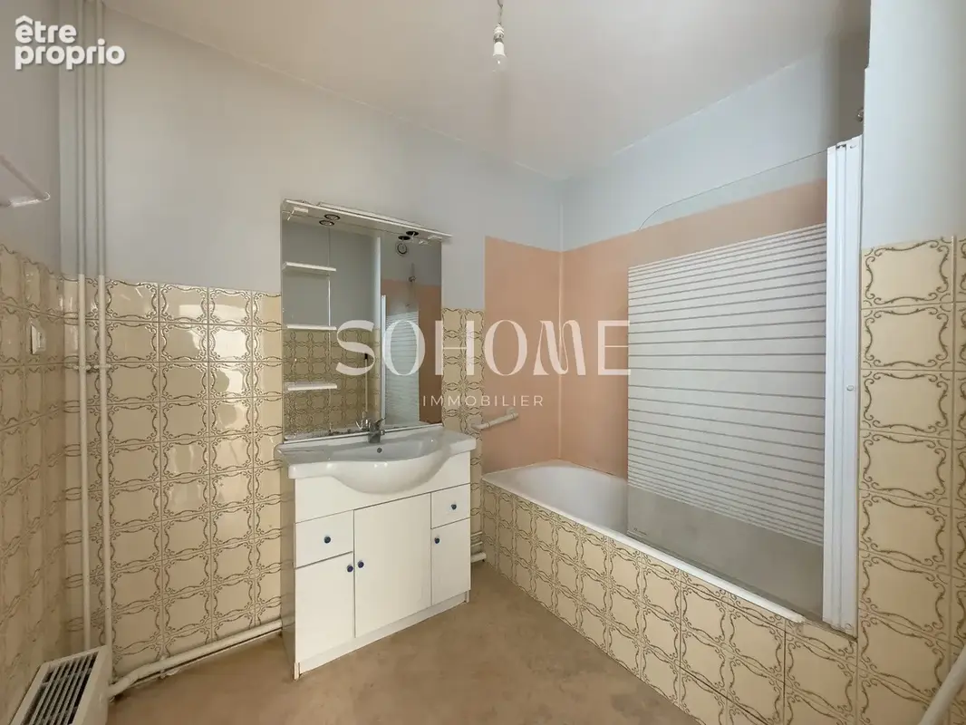 Appartement t2 avec balcon et place de parking - reims centre - photo 13