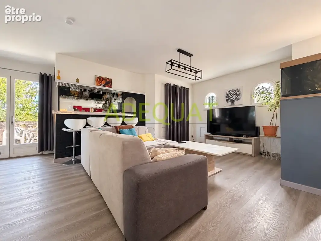 Maison de plain pied avec double garage - photo 10