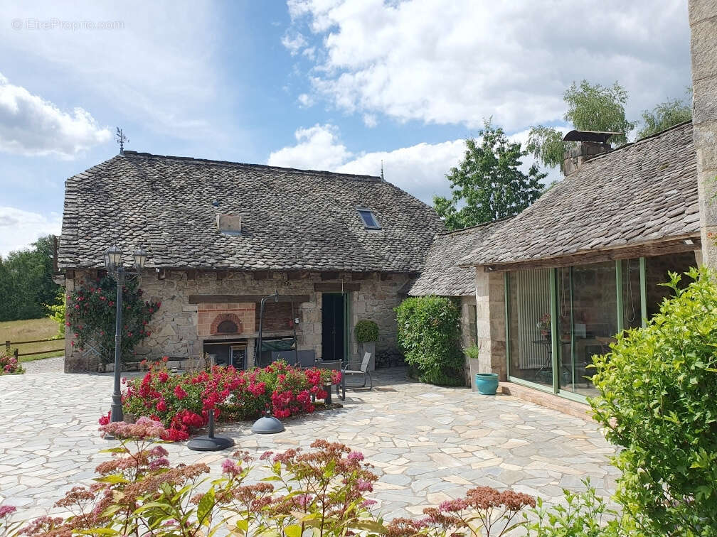 Magnifique propriété du 17éme, 2,5 ha prairie attenant, piscine, proche bourg tous commerces. - photo 21