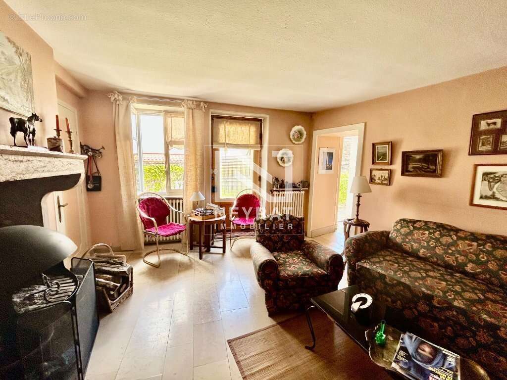 Maison de village en pierres - photo 9