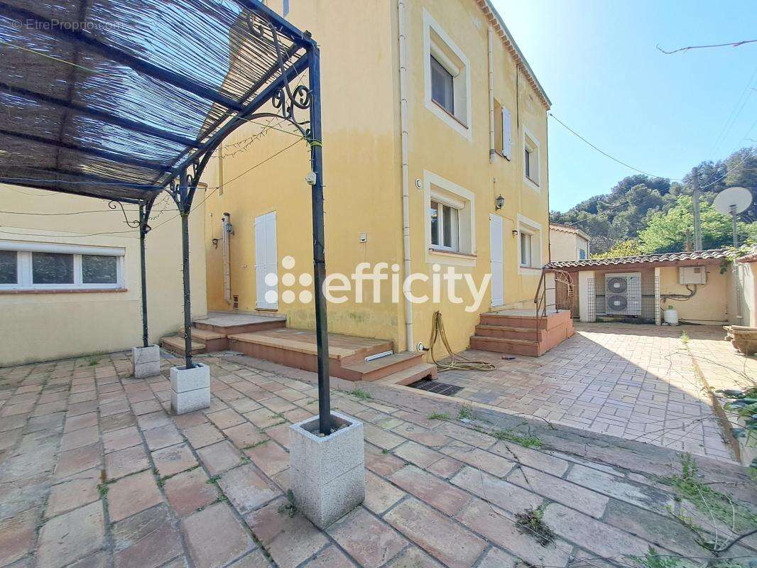Maison 235 m² à Martigues  - photo 20