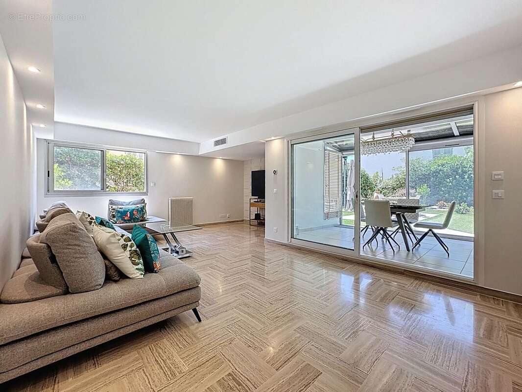 Appartement à CAGNES-SUR-MER