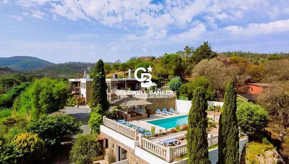 Maison à BORMES-LES-MIMOSAS