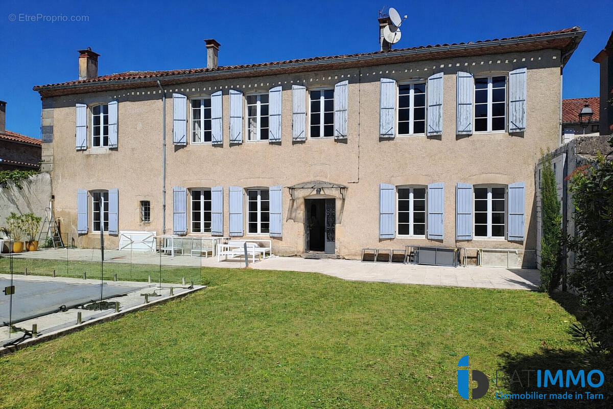 Maison à SAINT-AMANS-SOULT