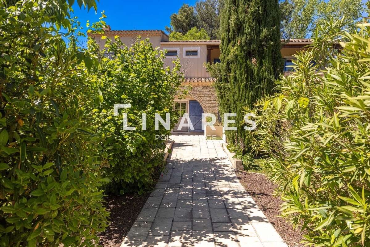 L'AURÉA - Maison familiale de  308m2 avec dépendance et piscine - 13320 BOUC BEL AIR - photo 3
