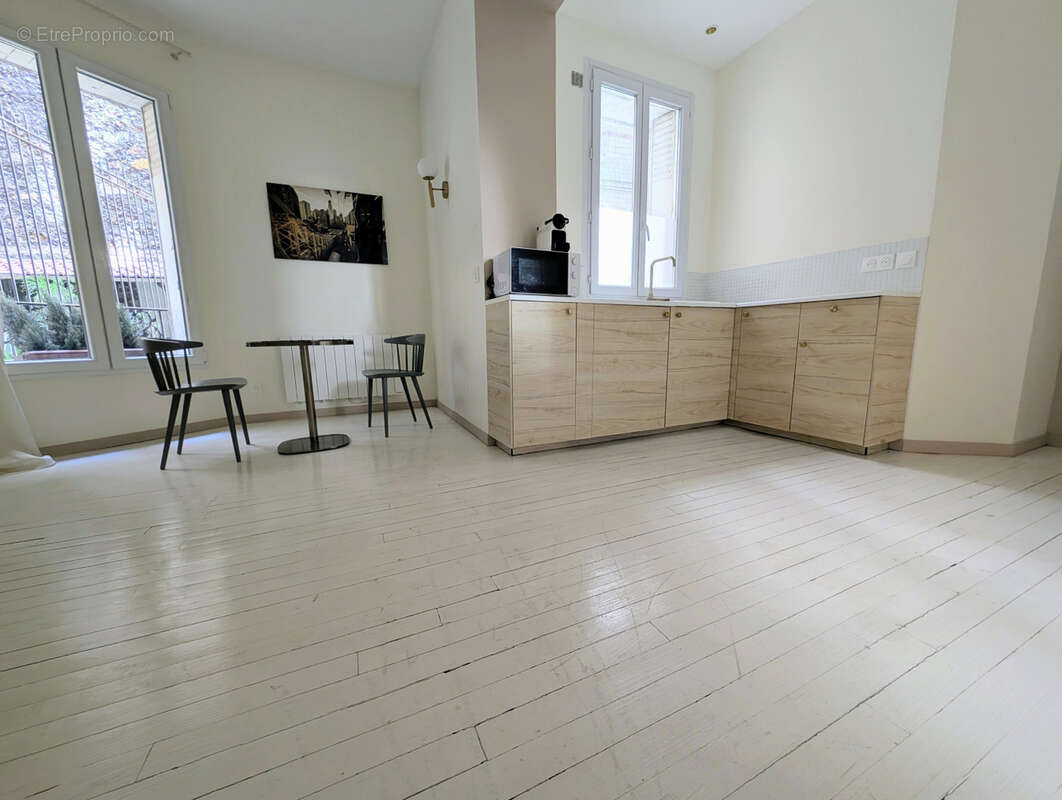 Appartement à PARIS-11E