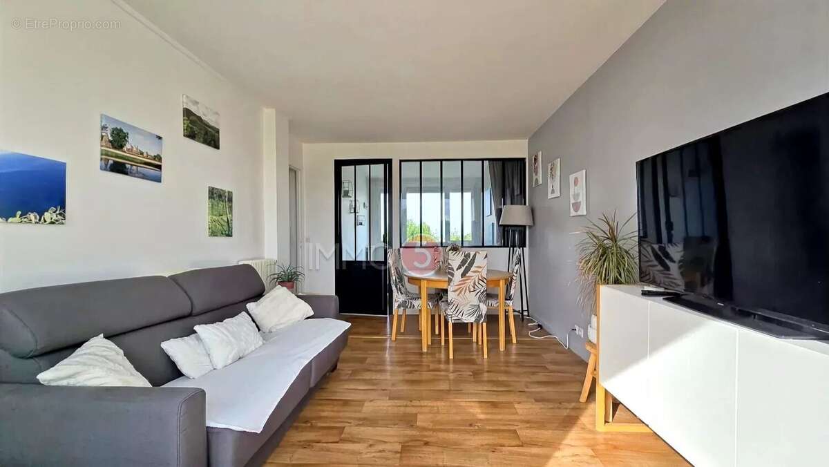 Appartement à LE RAINCY