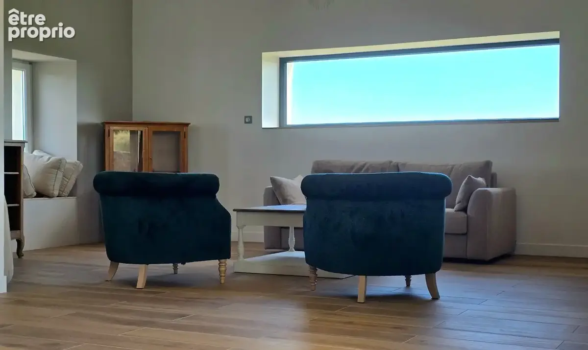 Propriété d'Exception Rénovée – 7.5 hectares - Étang privée - vue panoramique - Piscine - Source - photo 42