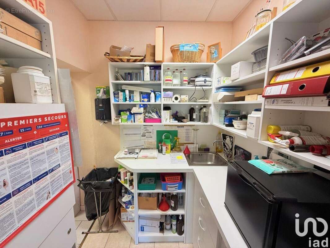 Photo 2 - Commerce à MONTBRUN-LES-BAINS