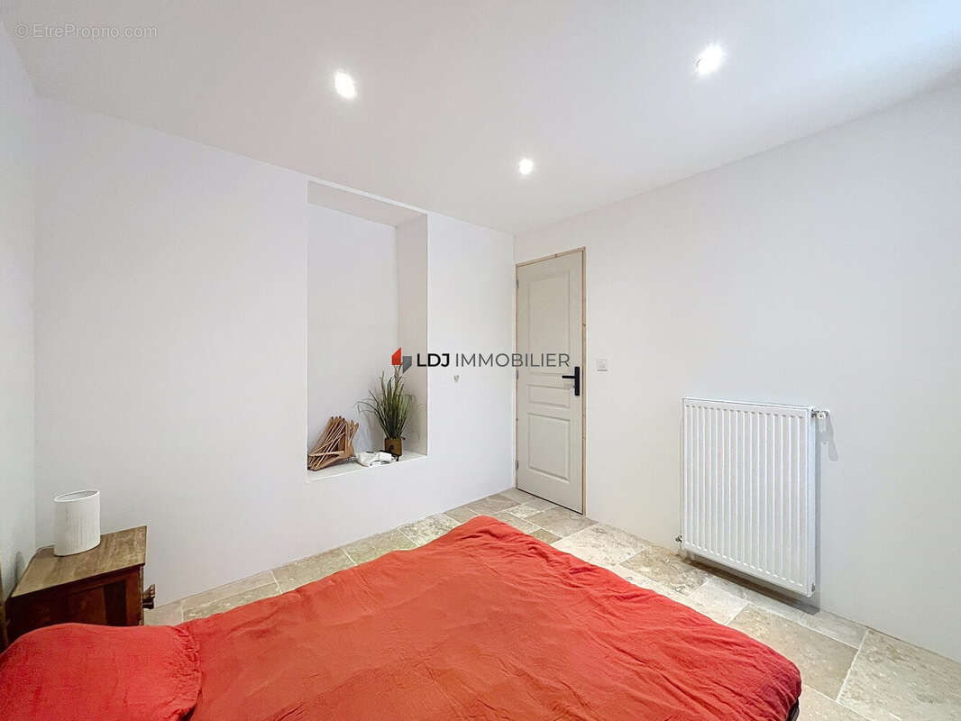 Maison 71 m² à Prades  - photo 7