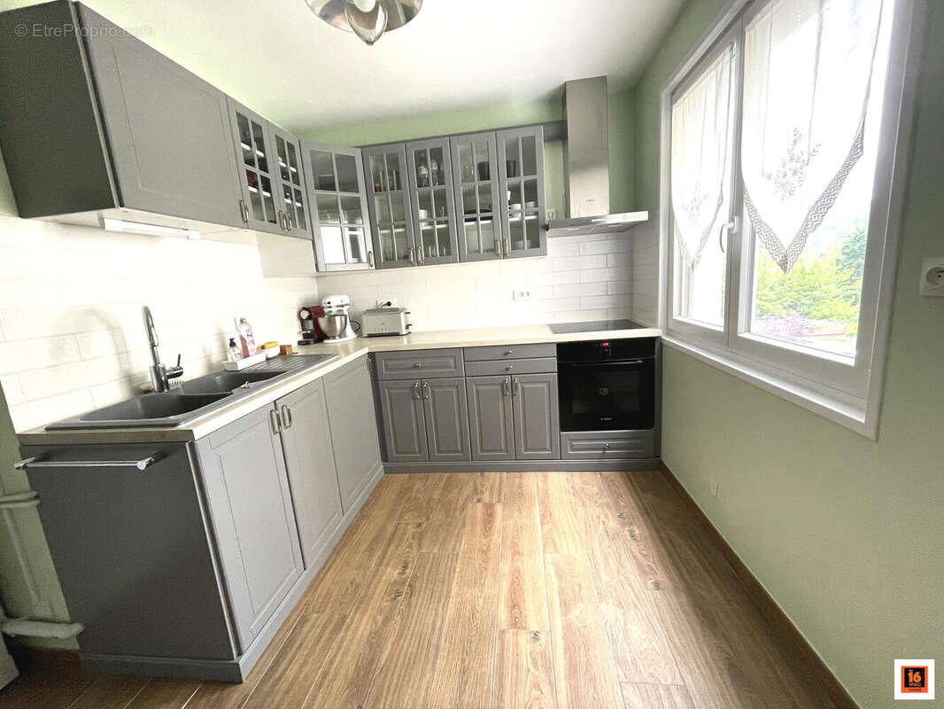 Appartement à THIERS