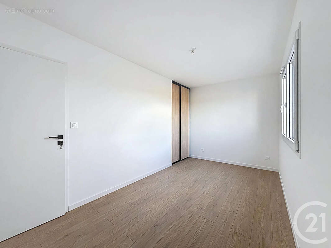 Maison à SAINT-JULIEN