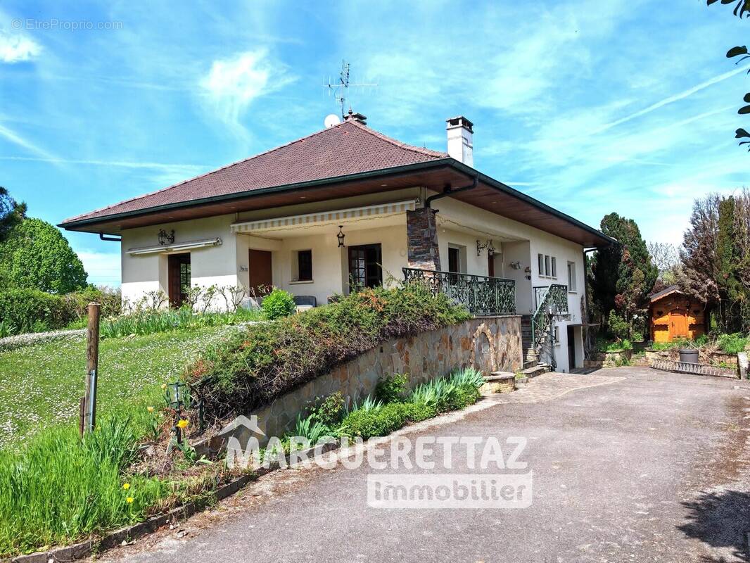 Maison à SAINT-PIERRE-EN-FAUCIGNY