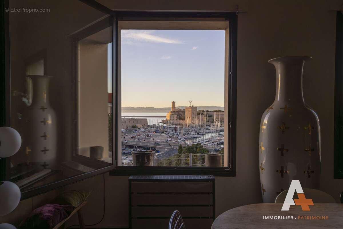 Appartement à MARSEILLE-7E